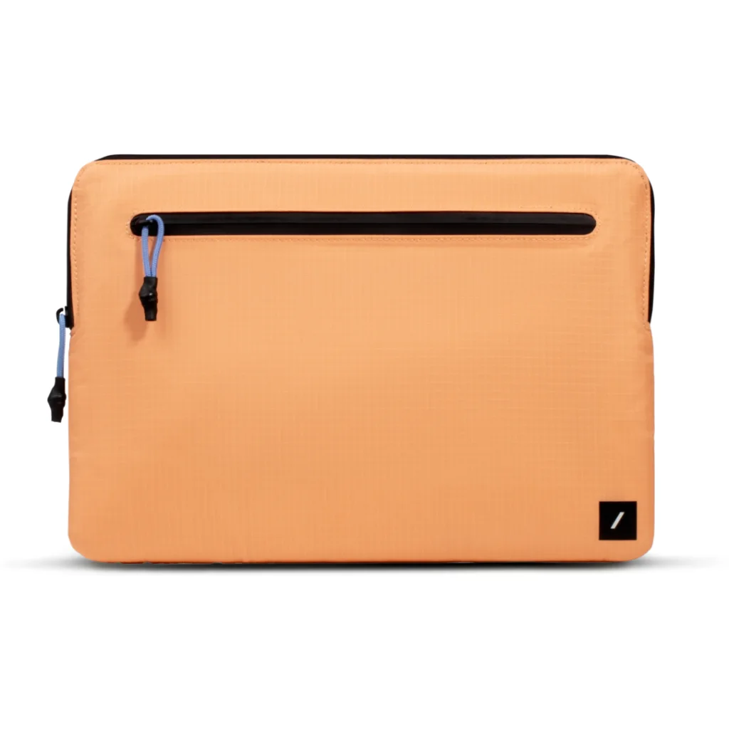 Funda Ultralight para Macbook 13" Native Union Apricot