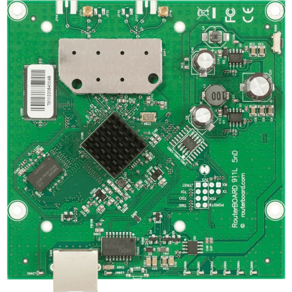 Imagen 1 de MIKROTIK 5GHZ 2X2 2-MMCX 1-100-POE/8-30V 600MHZ L3 26DBM 105X105MM