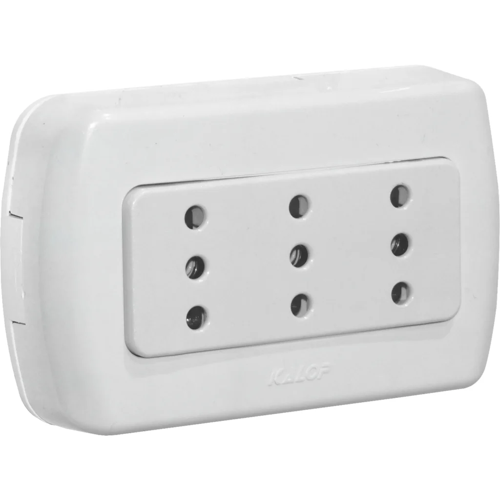Imagen 3 de KALOP 3-Enchufes Sobrepuesto Blanco con-Tierra Tekna KS39673