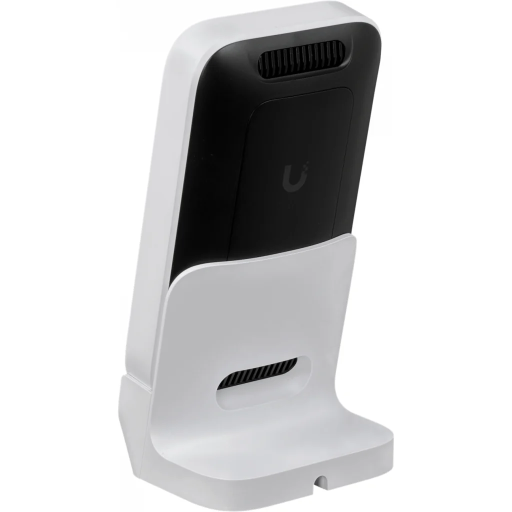 Imagen 9 de UniFi Modem 5G  Externo (5G NR / LTE, 2.5GbE ,Nano-SIM & eSIM, IP67, Pole/Wall Mount) Req: U-PoE