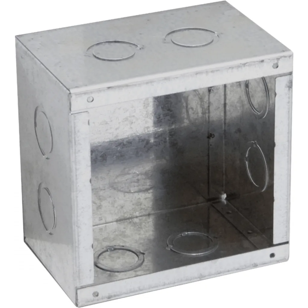 Imagen 1 de B15 CAJA 150X150X100MM C/TAPA-155X155MM ZINCADA METALICA