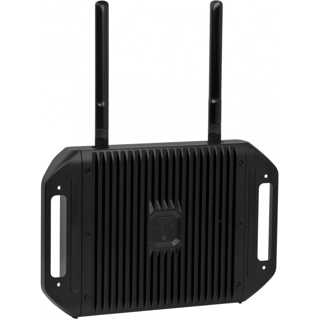 UniFi Firewall MultiWAN 350W Negro (AP) WIFI7 - 2,4GHz (2x2 688Mbps 6dBi) 5GHz (2x2 4.3Gbps 6dBi) (1) 10G SFP+ (1) 10GbE (1) 2.5GbE PoE+++ (2) 2.5GbE PoE+++  (2)PoE+ Req: Cable Server