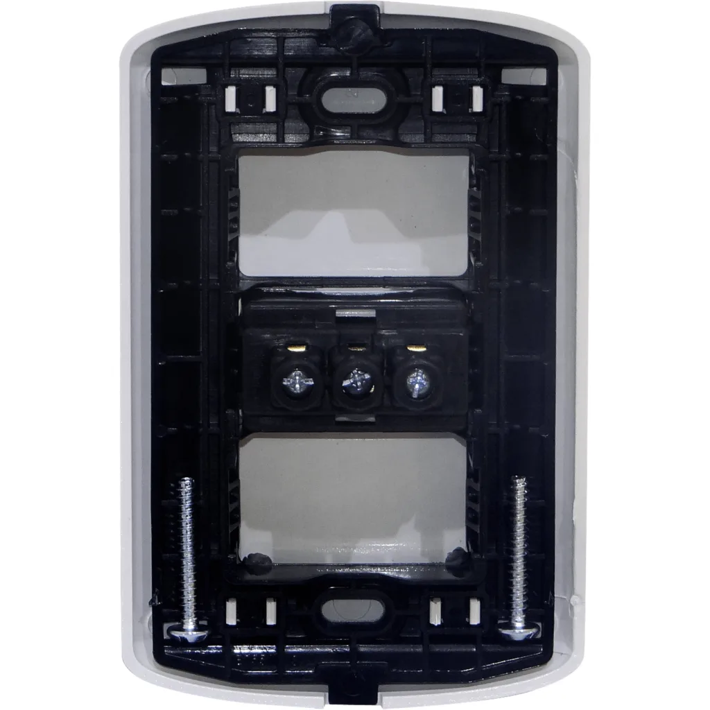 Imagen 1 de BTICINO MODUS 1-ENCHUFE-10A-NACIONAL CON BASE Y TAPA BLANCA ARMADO