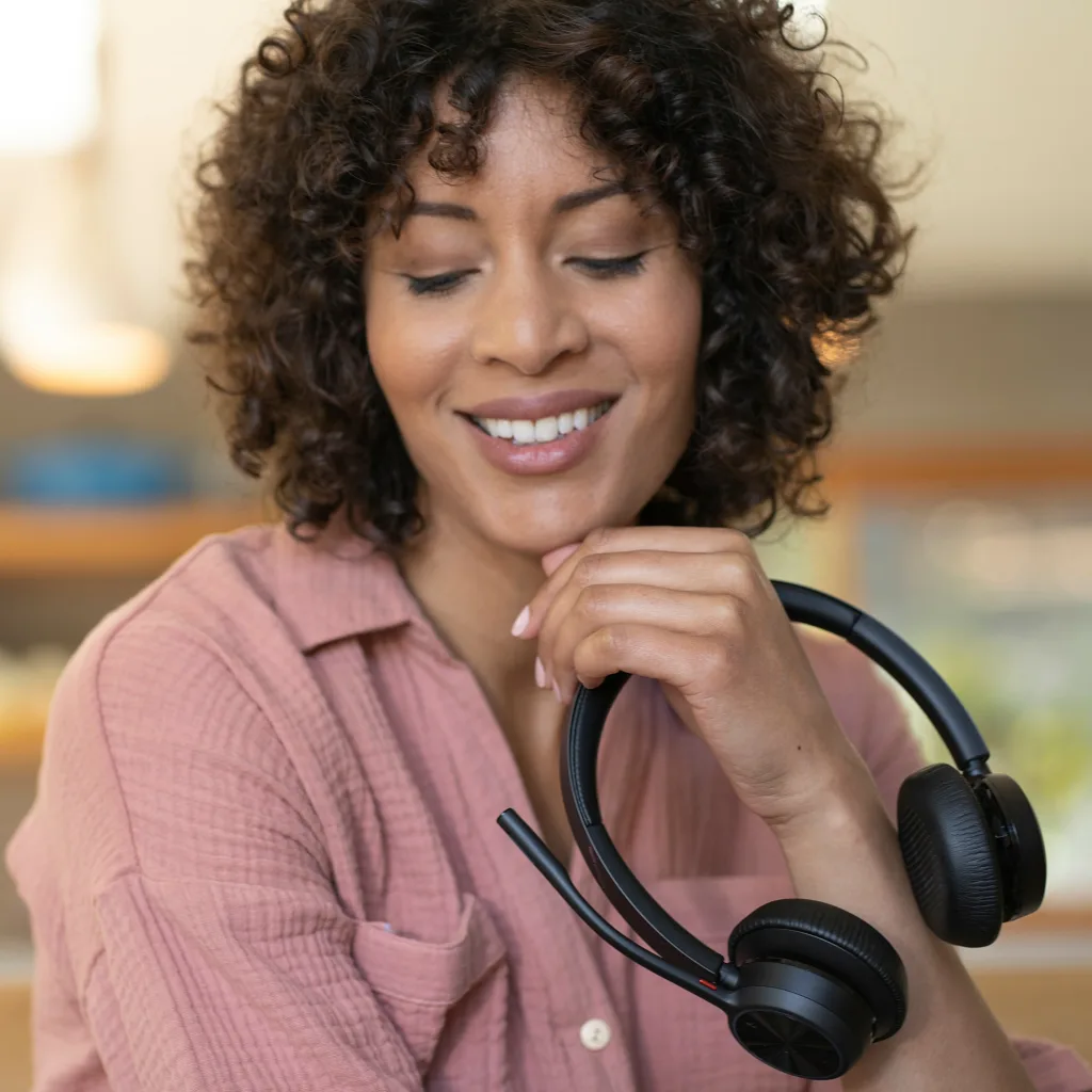 Imagen 10 de Audífonos Poly VOYAGER 4320, Adaptador USB-A Bluetooth BT700 Teams/Zoom