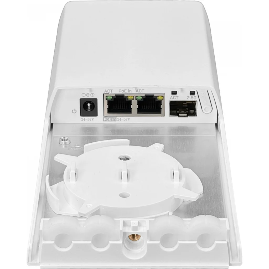 Imagen 3 de MIKROTIK 2-1000(1-PoE-In) 1-SFP-2,5GMedio Converter IP55 inc-48Vdc