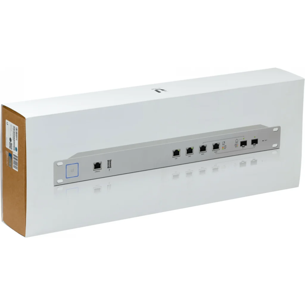 Imagen 3 de Router Ubiquiti Gateway PRO UniFi USG-PRO-4 2xLAN 2xWAN SFP AC 60W Mont Bastidor