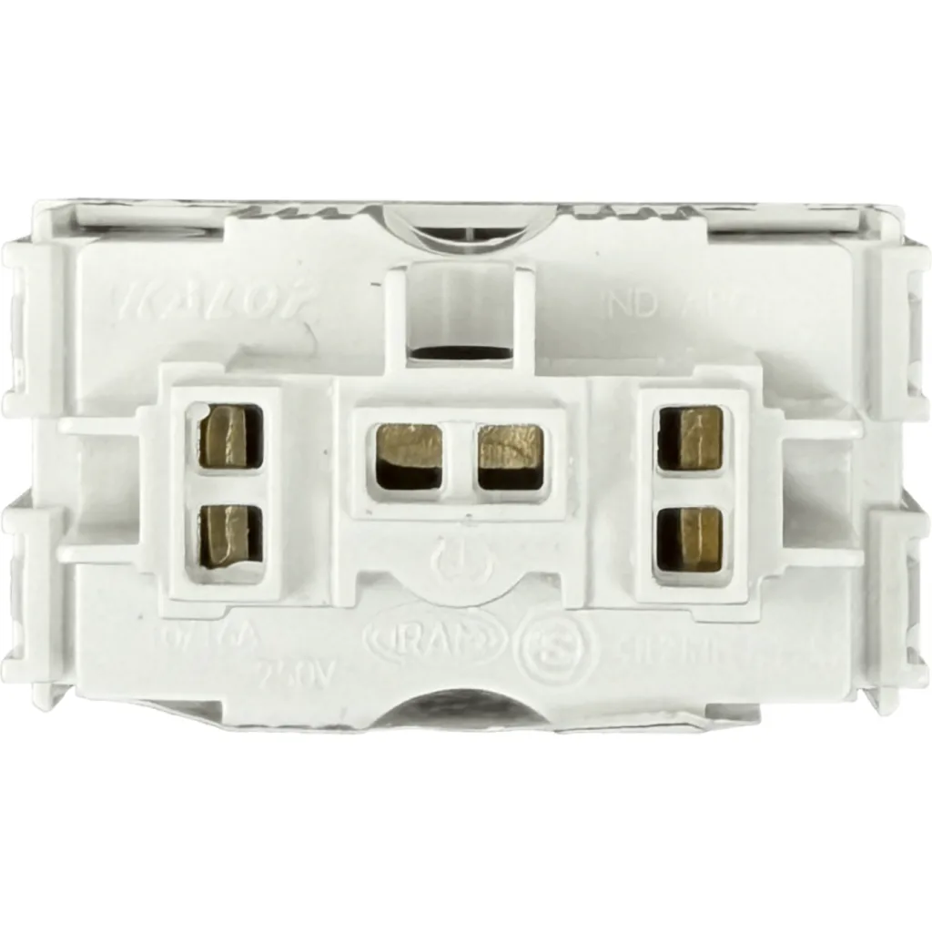 Imagen 1 de KALOP 10/16A Blanco 2b+T Enchufe Hembra 250V req/KEP-A KL40260
