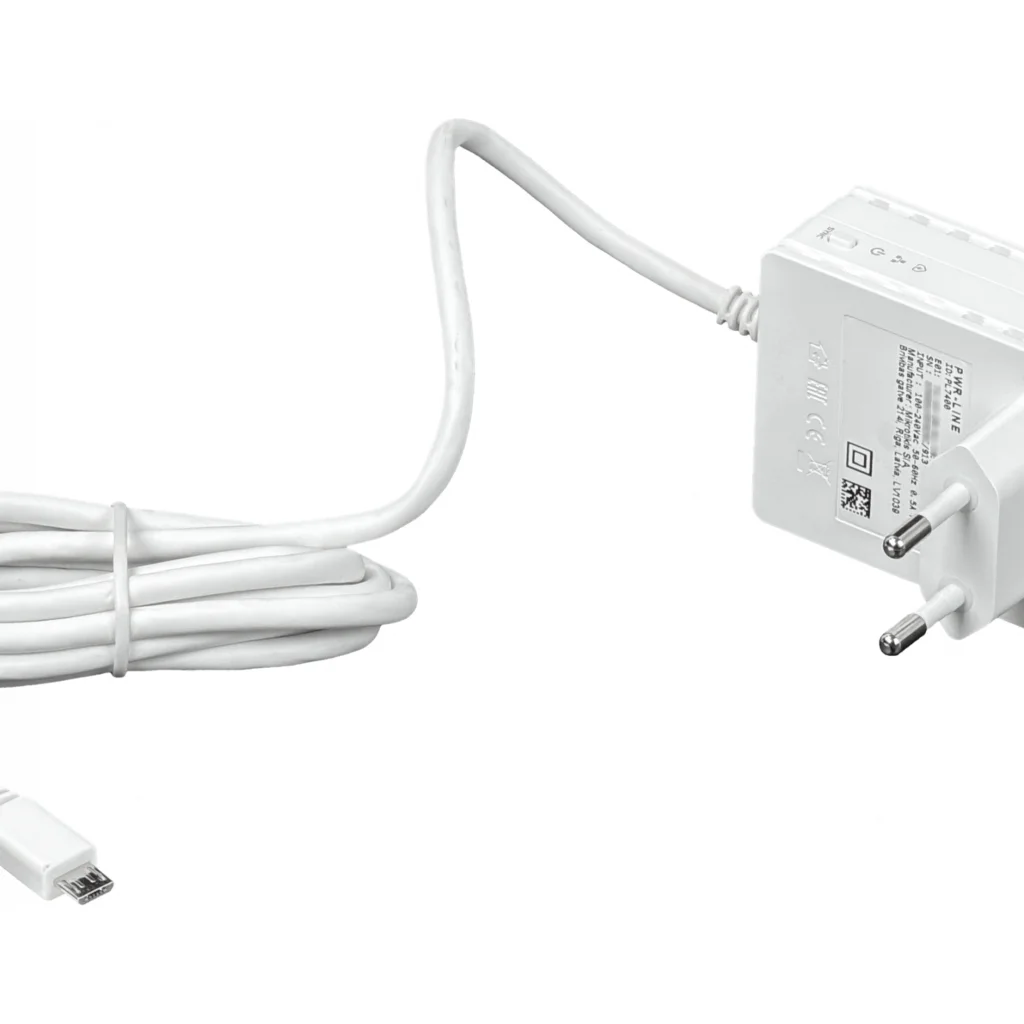 Imagen 3 de MIKROTIK AV500 Powerline 1-USB-micro-150cm Unitario req-HAP/MAP