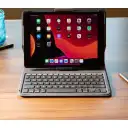 Thumbnail 1 de Funda con teclado messenger folio 2 para iPad 9/8/7 Gen Zagg