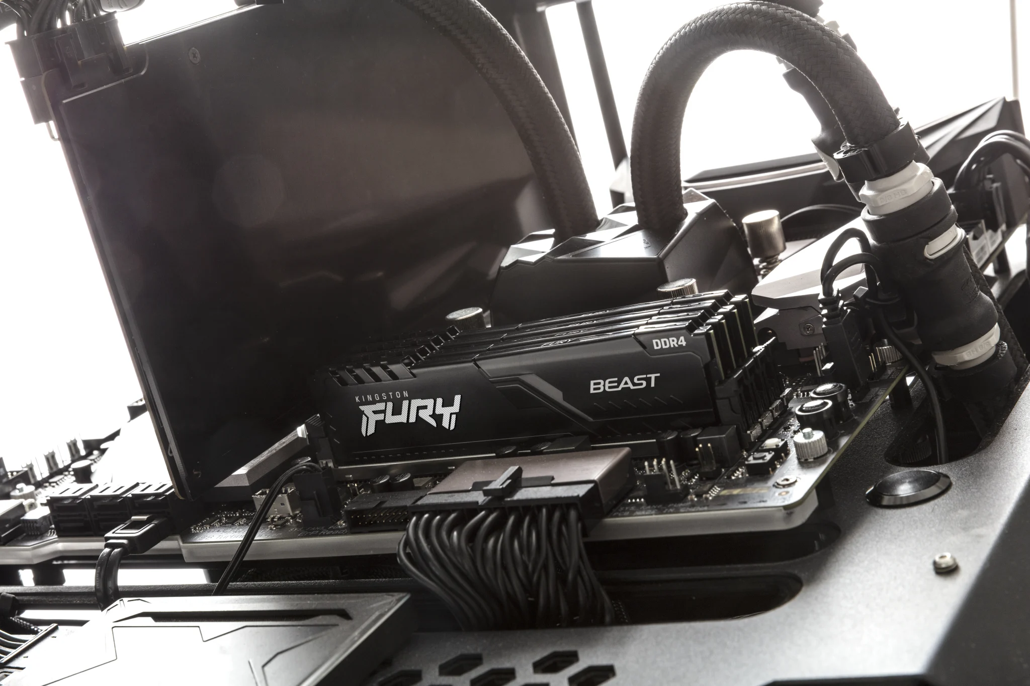 Imagen 11 de Memoria RAM 8GB DDR4 3600MHz DIMM CL17 Non-ECC 1.35V 288p KINGSTON FURY