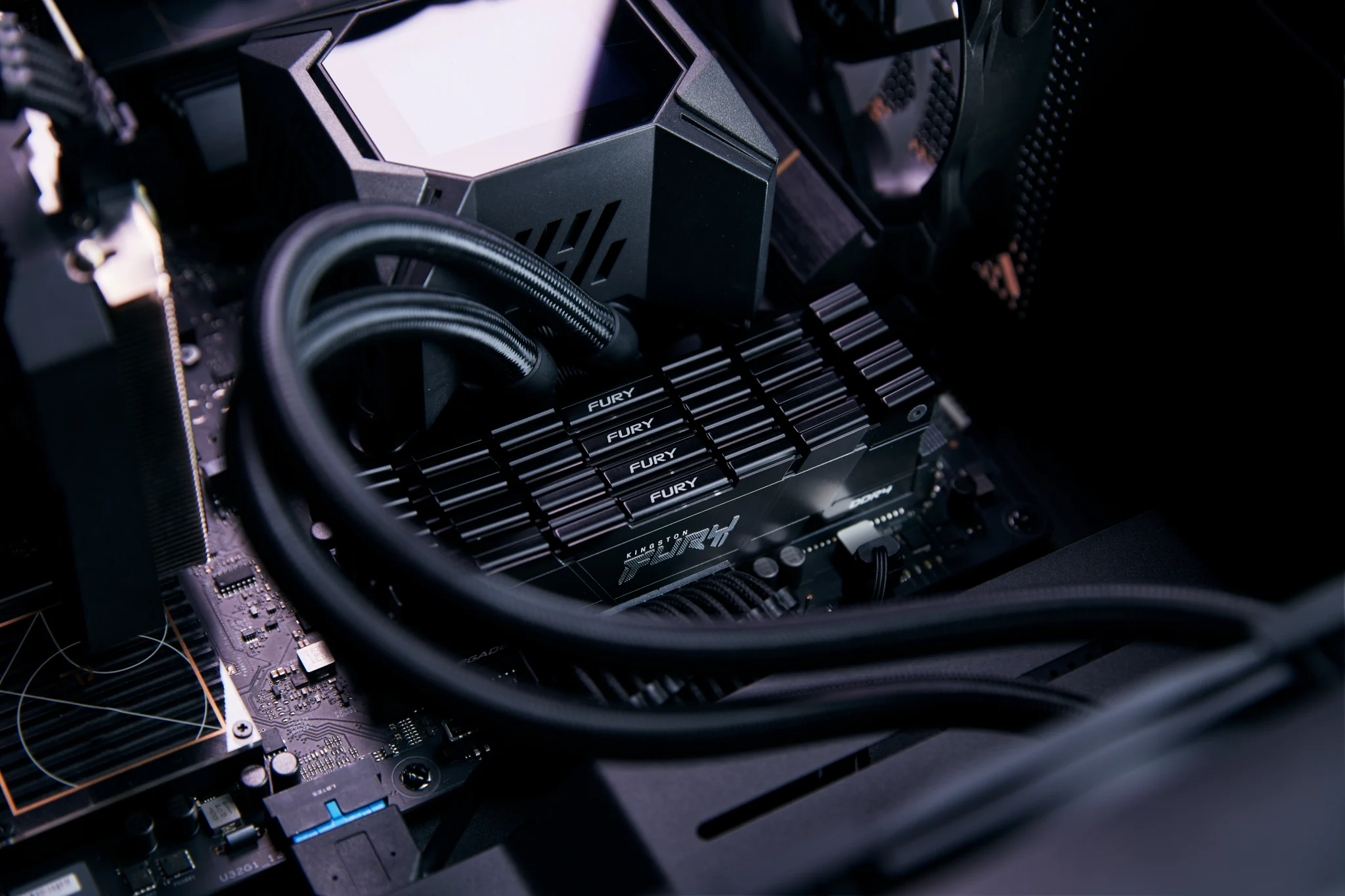 Imagen 6 de Memoria RAM 32GB DDR4 3600MHz DIMM CL 18 NonECC 1.35V 288p FURY Ren. Black