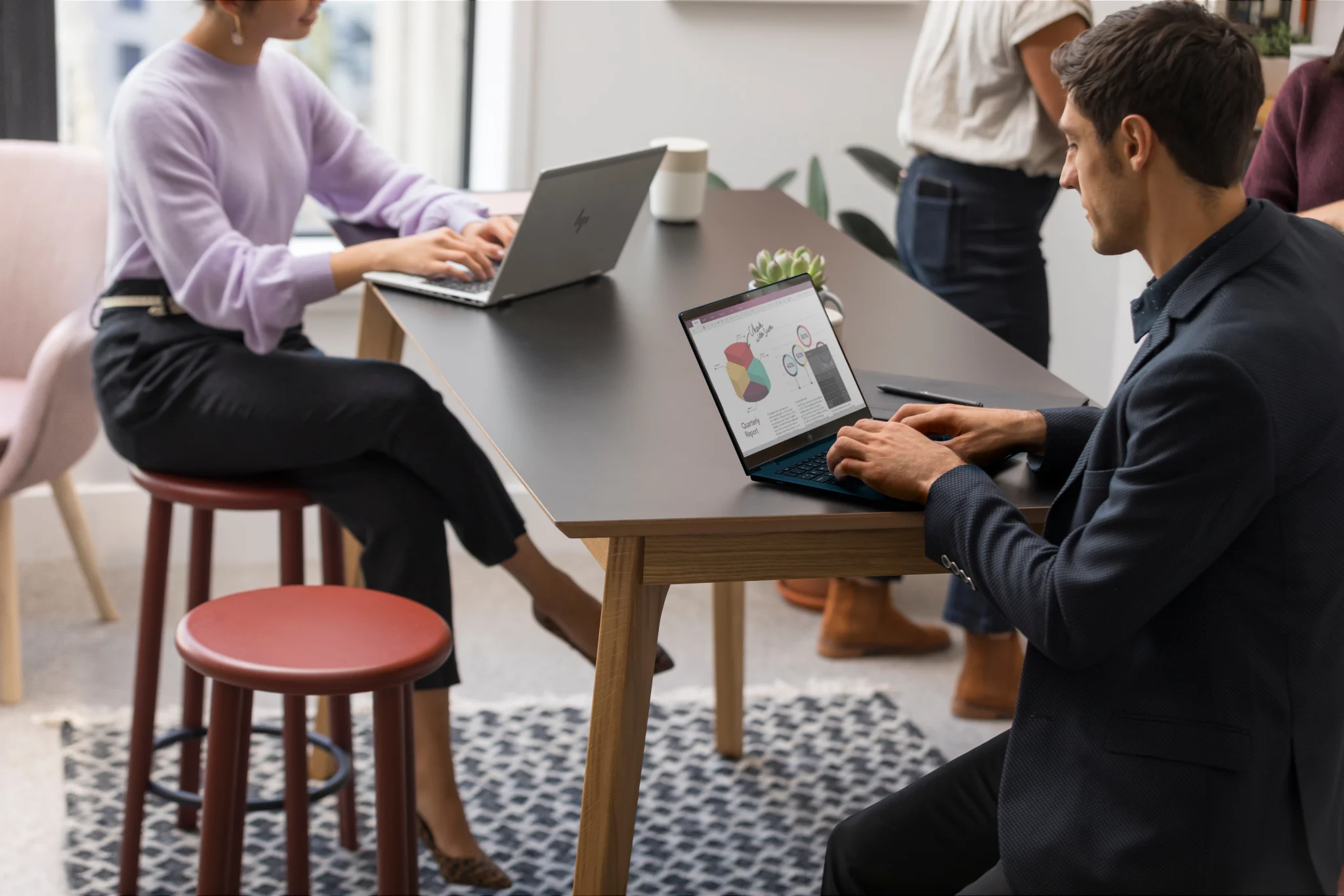 Imagen 4 de Notebook HP EliteBook 840 G11 Ultra 5 125U RAM 16GB SSD 512GB 14" W11P