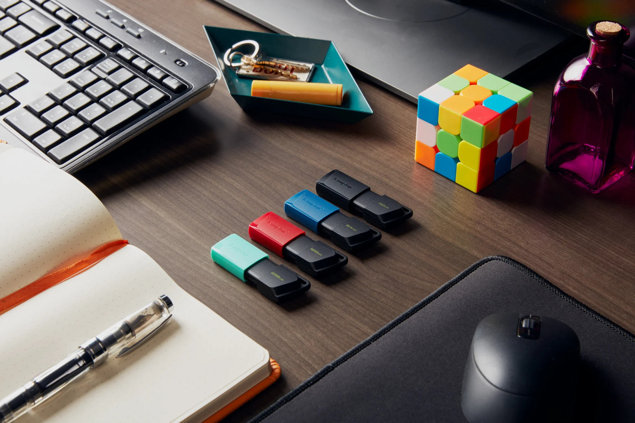 Imagen 9 de Pendrive 64GB Kingston DataTraveler Exodia M USB3.2 Gen1 Color Negro/Azul