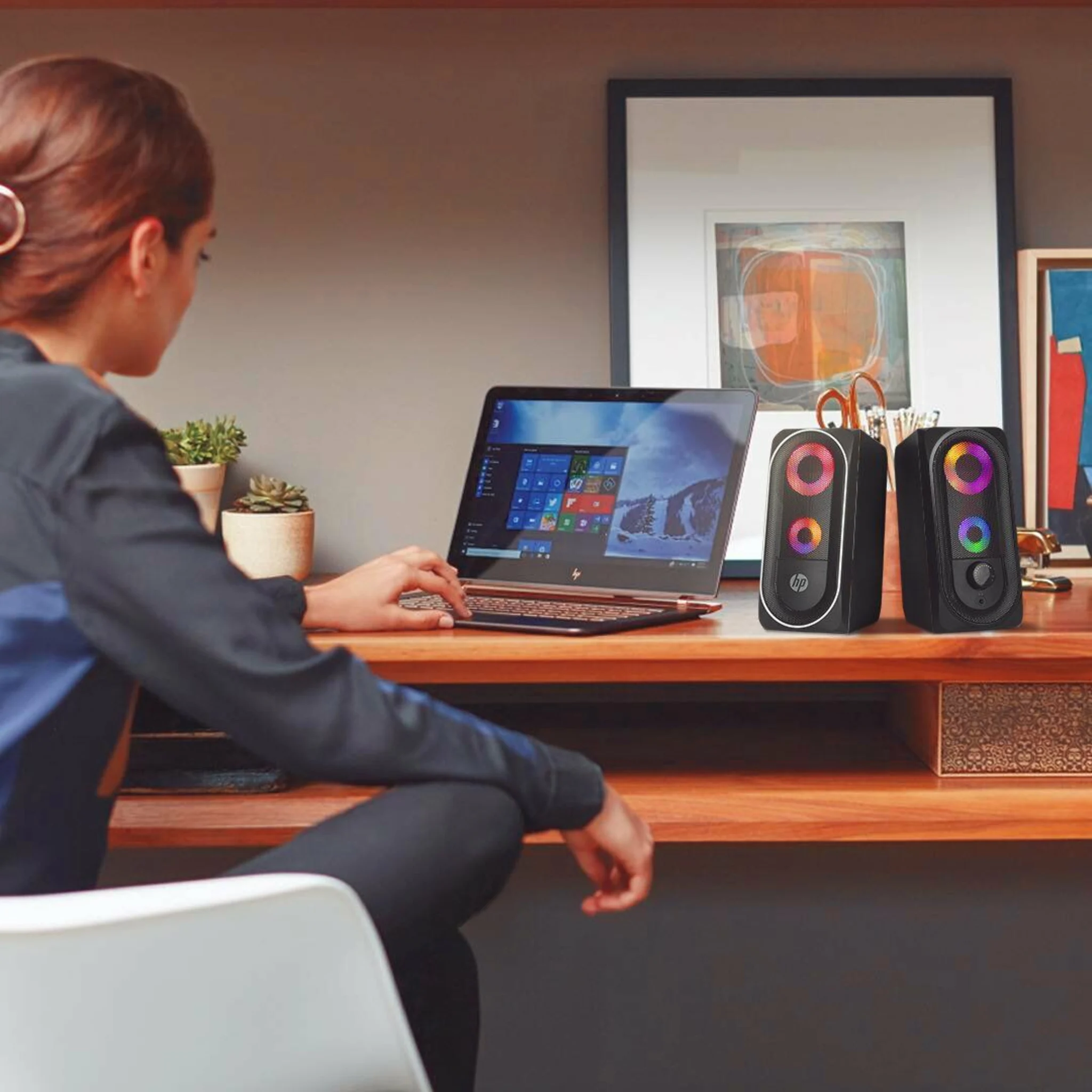 Imagen 7 de Parlantes HP DHE-6001, RGB 2x 3W RMS Conector 3.5mm USB (alimentación)