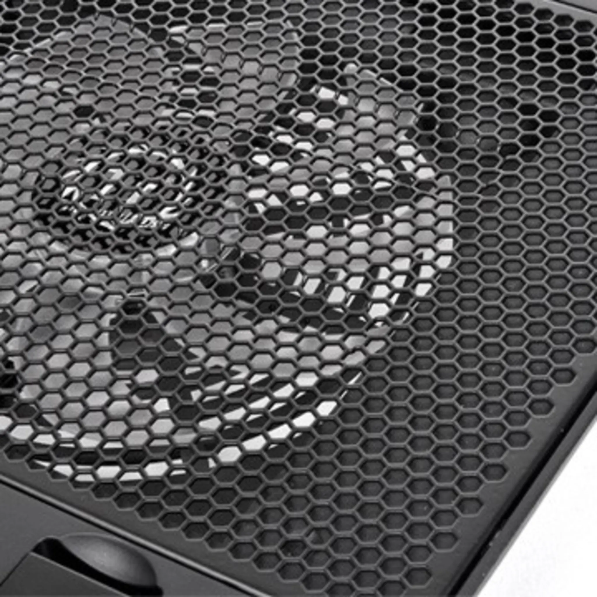 Imagen 3 de Base de refrigeracion Therlmaltake Massive 14² para Notebooks 17" 1200RPM Negro
