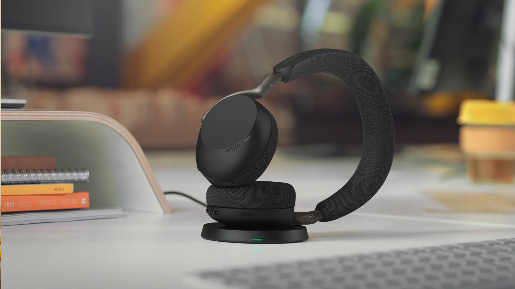 Imagen 2 de Jabra Evolve3 75 UC Link390c Black WLC Chrg
