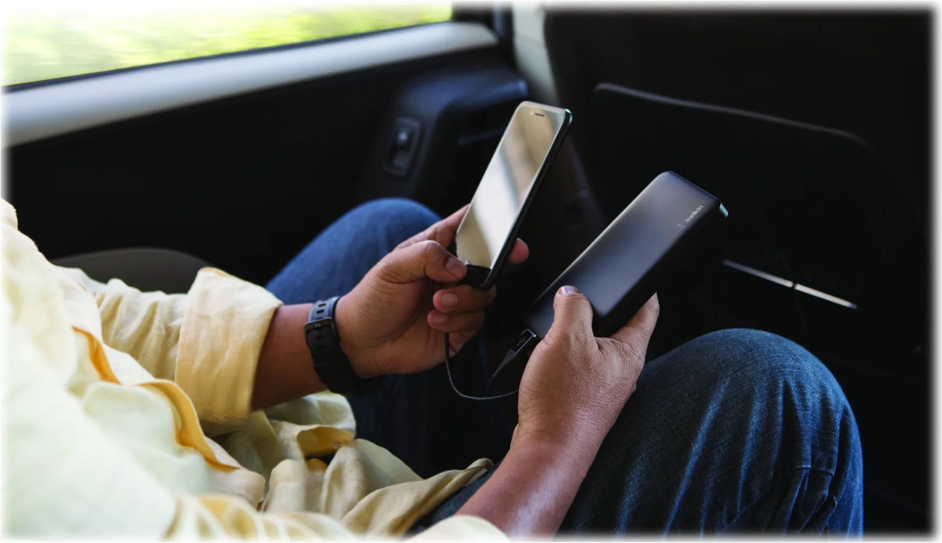 Imagen 8 de Belkin Pocket Power - Cargador portátil - 10000 mAh - 2.4 A - 2 conectores de salida (USB) - en el cable: Micro-USB - negro