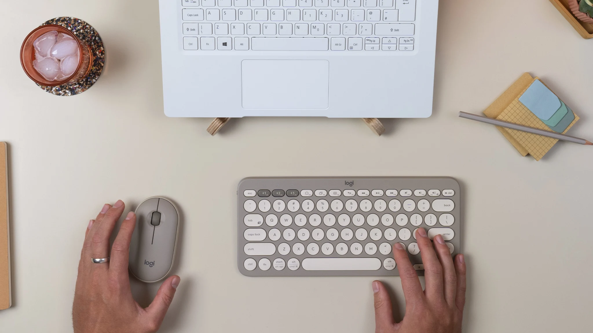 Imagen 7 de Logitech K380 Multi-Device Keyboard- Spanish Layout Lavender