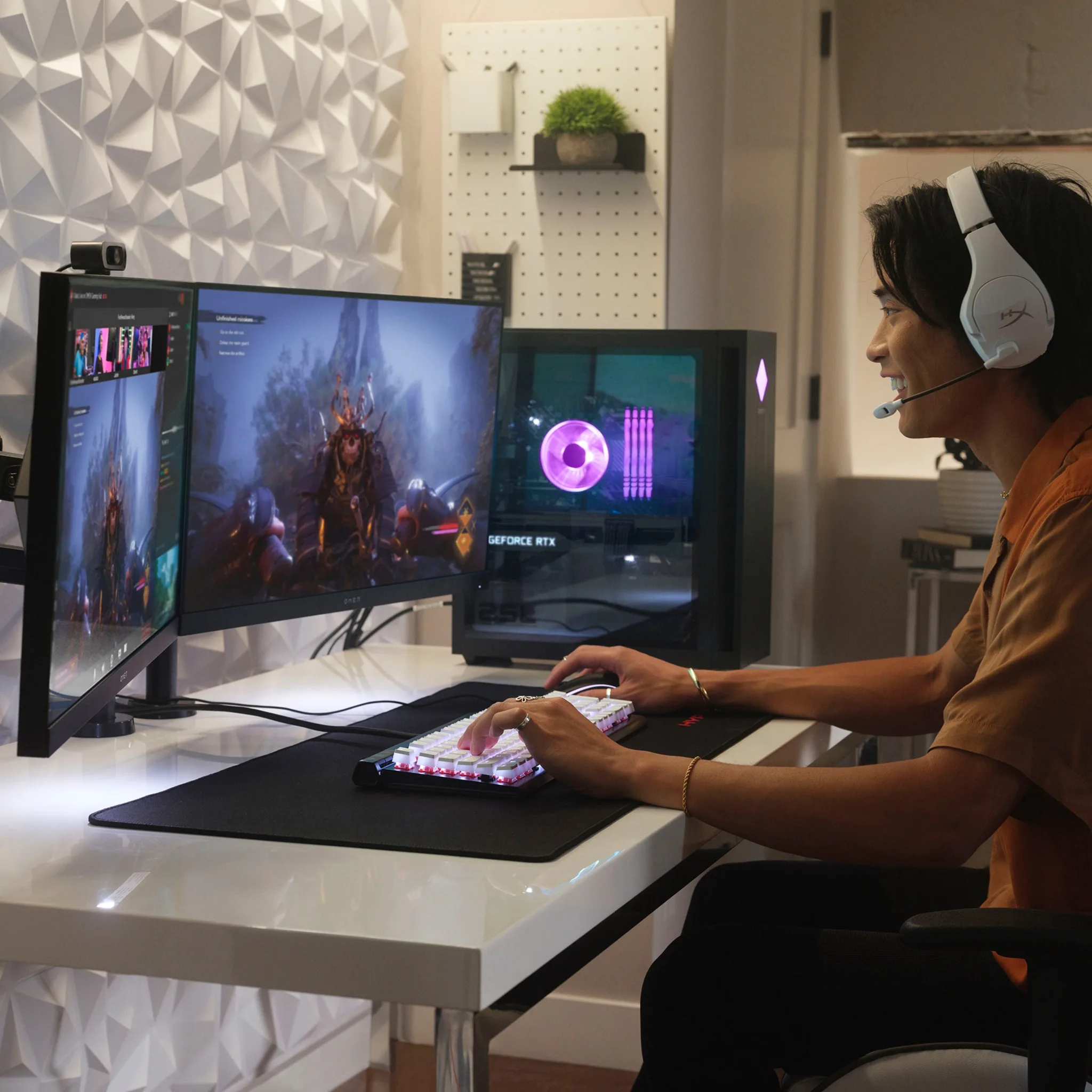 Imagen 4 de Computador Gamer HP OMEN GT15-2002LA I7-14700F 32GB 1TB+2TB RTX4070 16GB W11H 