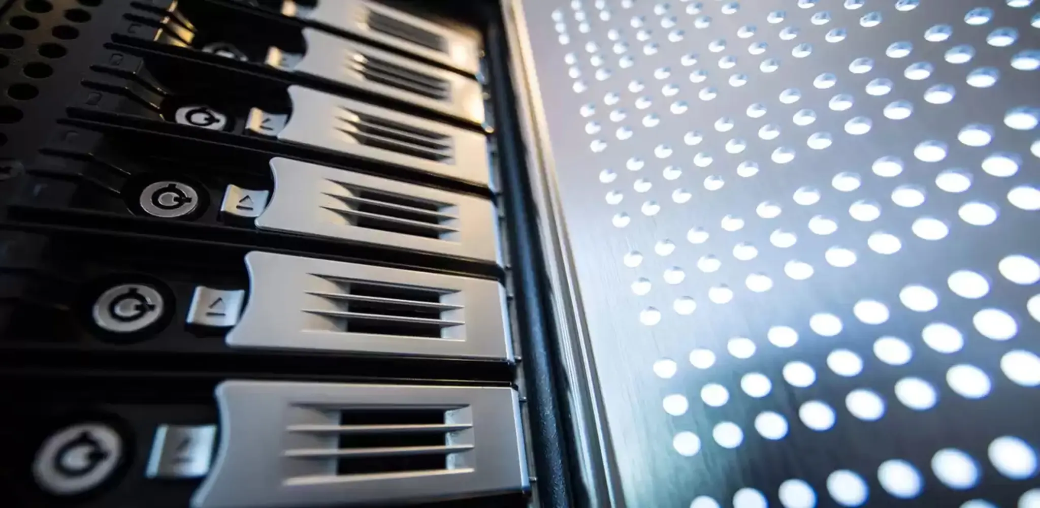 Imagen 2 de Disco Duro Western Digital Red Pro 14TB 3.5" 7200RPM SATA 3 6GBP/s 512MB P/NAS