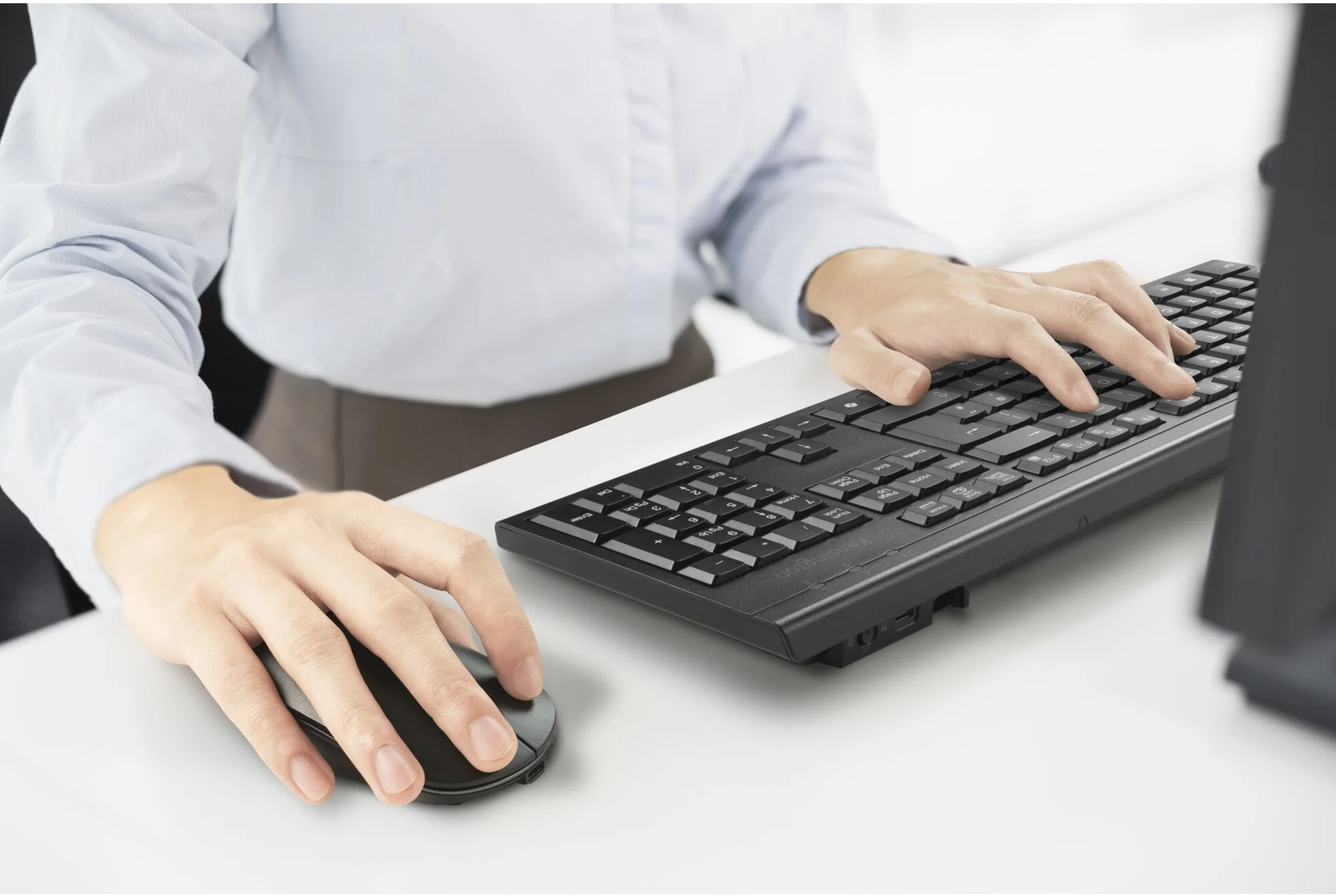 Imagen 1 de Kit Teclado Mouse Inalámbrico Kensington K75560ES Recargable Español RF Bt Negro