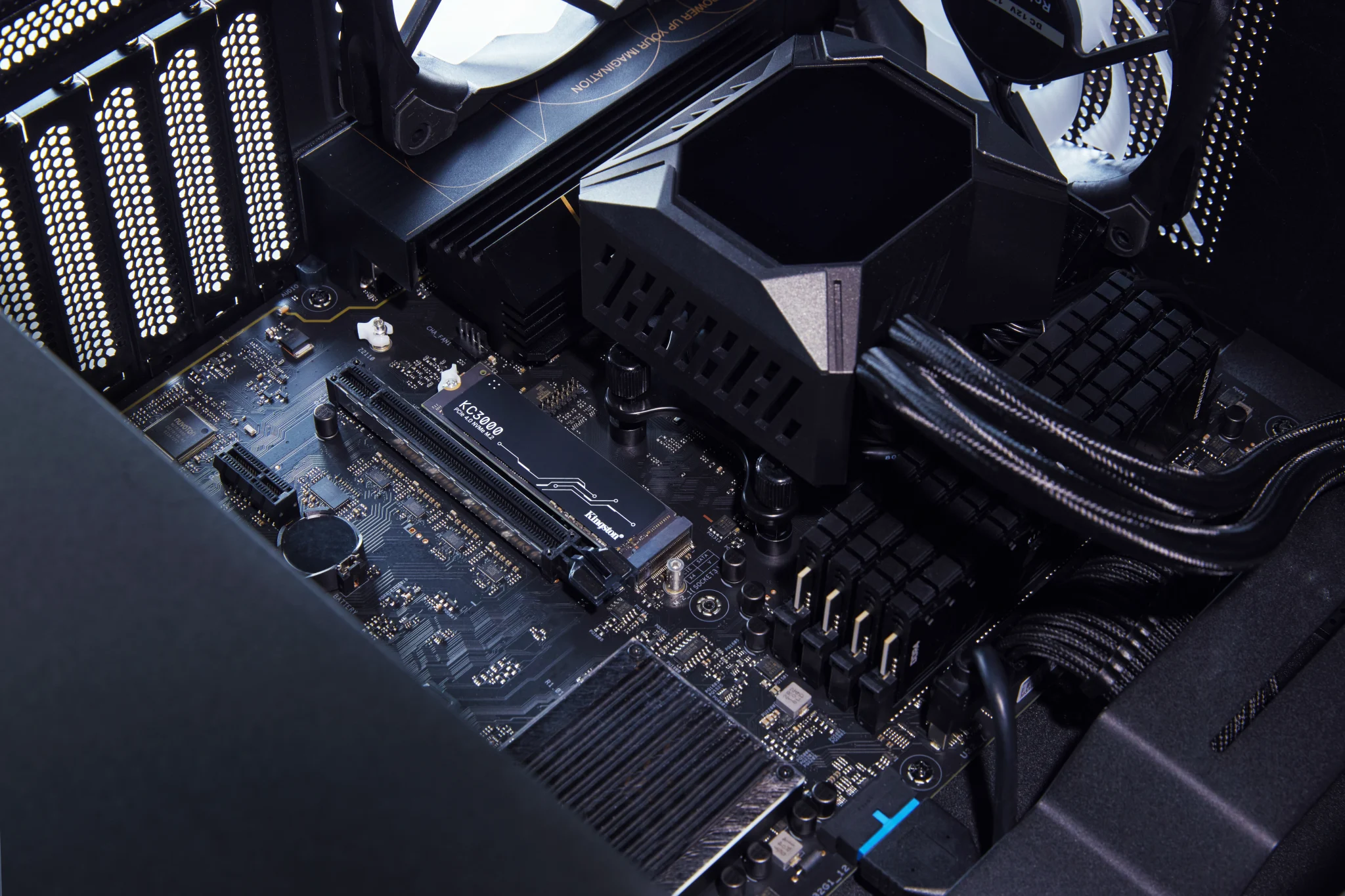 Imagen 8 de Unidad SSD Kingston KC3000 1TB M.2 22*80 PCIe 4.0 NVMe Lect7000MB/s Esc6000MB/s