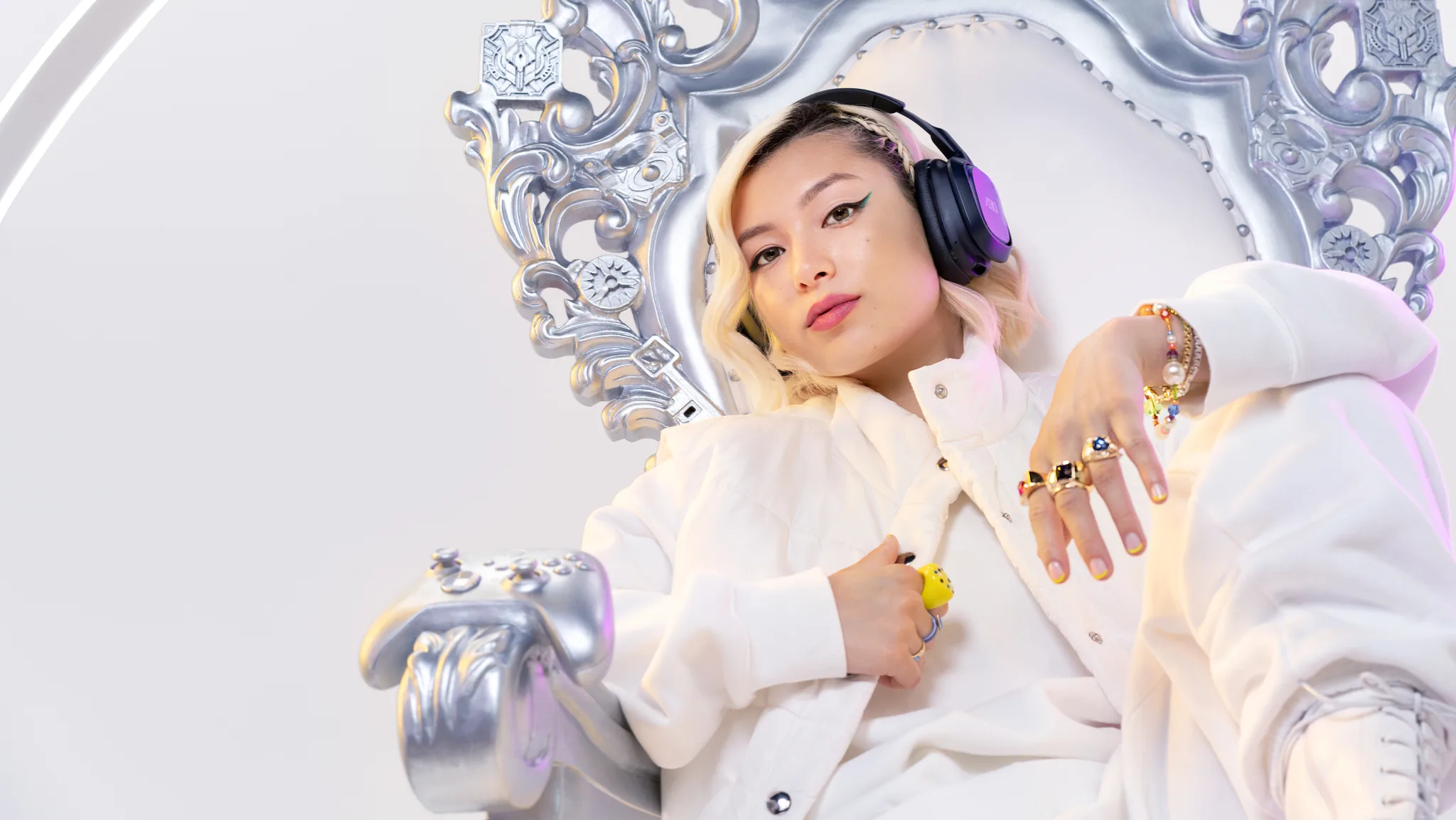 Imagen 10 de Logitech A30 Headset-Navy/ Red X-Box LAT