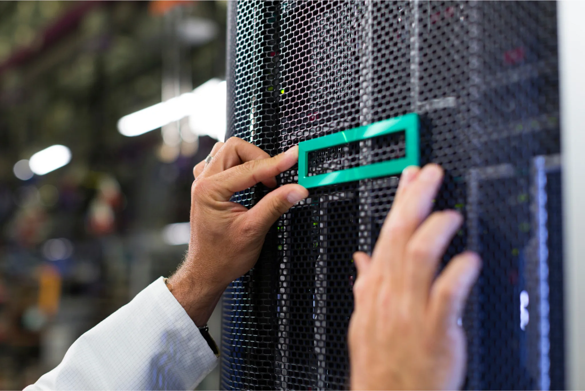 Imagen 0 de HPE ProLiant DL300 Gen10 Plus 1U SFF Easy Install Rail Kit