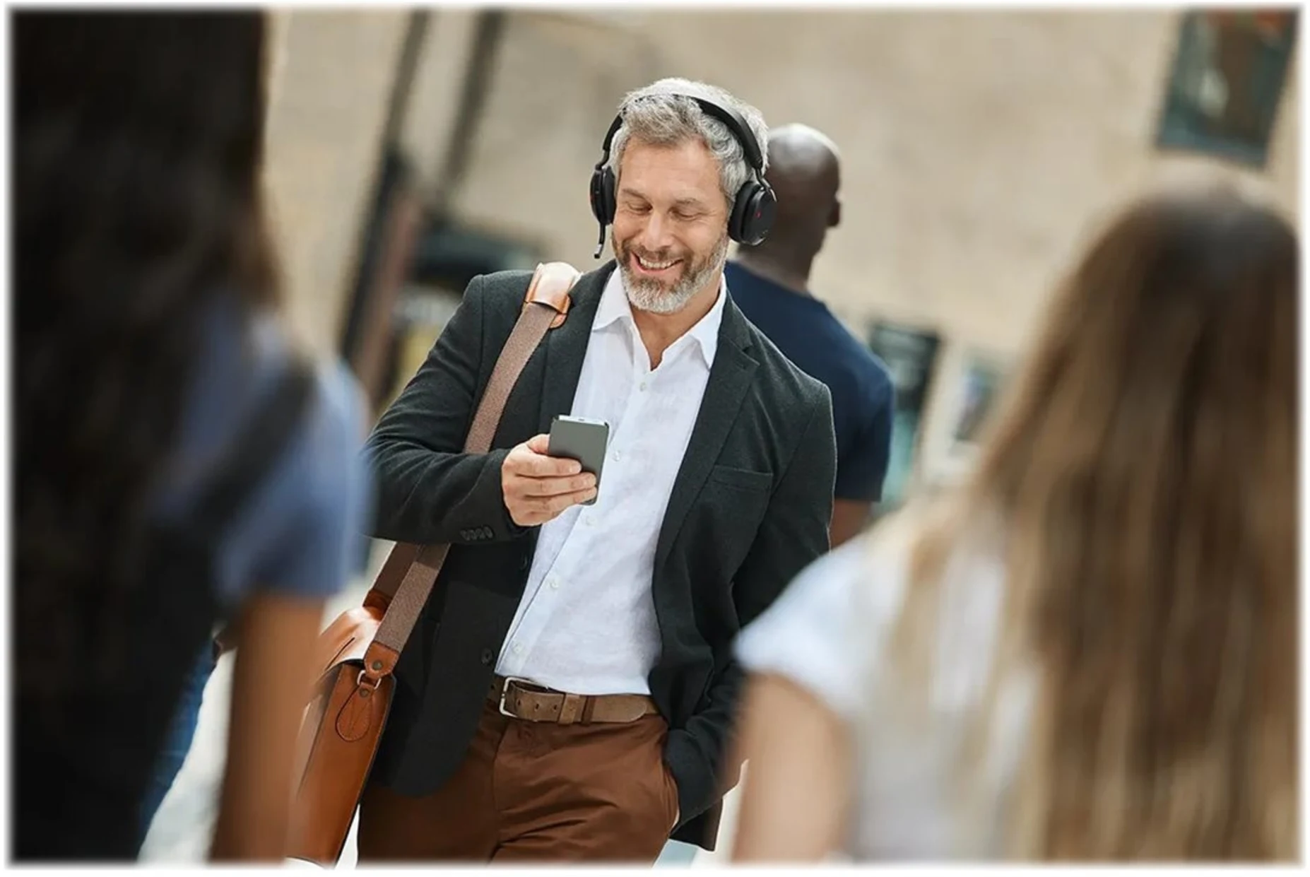 Imagen 4 de Audífonos Inalámbricos Jabra Evolve2 75 USBC MS Teams Black