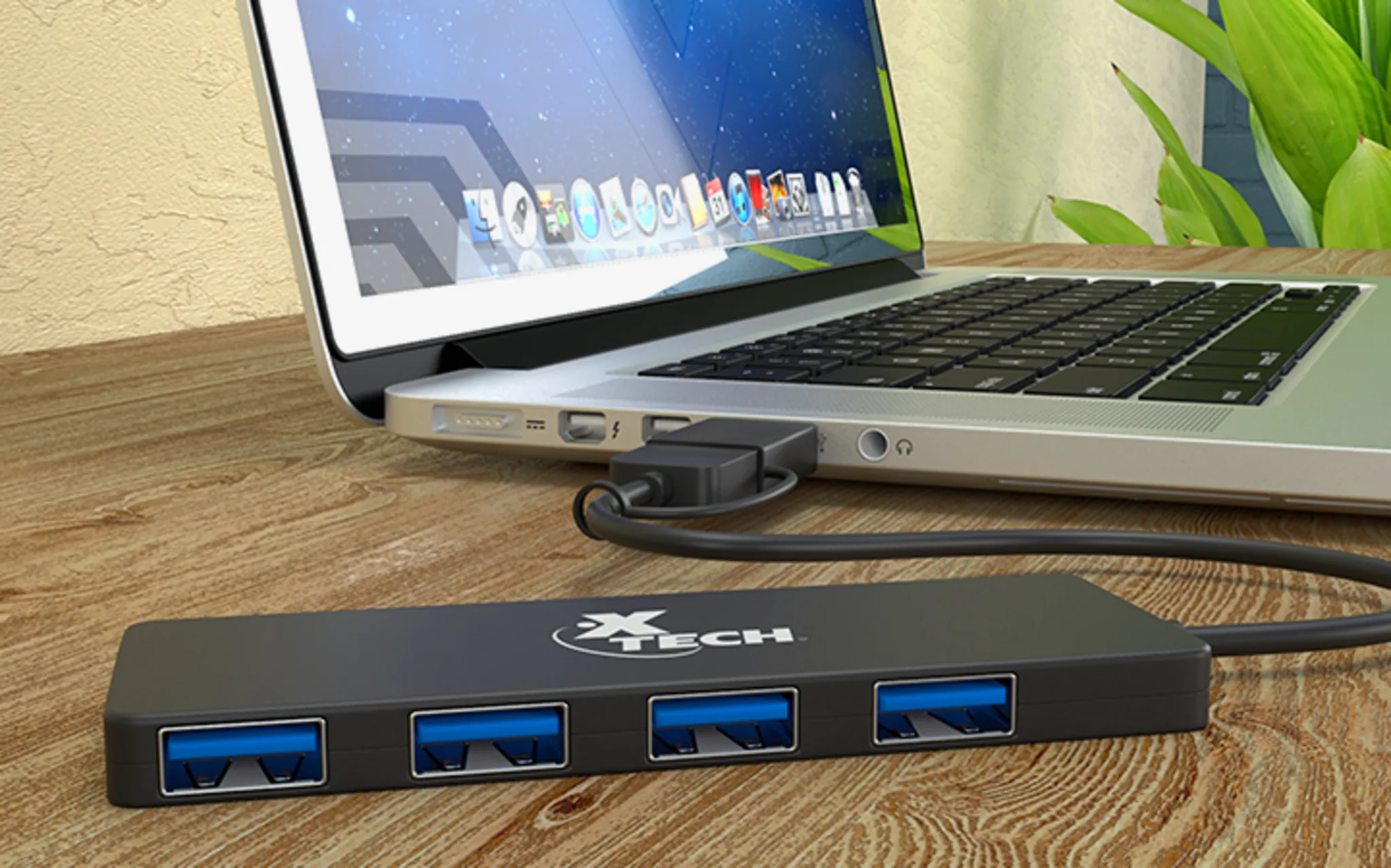 Imagen 3 de HUB USB XTech XTC-390 c/adpatador USB Tipo-C y USB-A, 4 Puertos USB 3.0