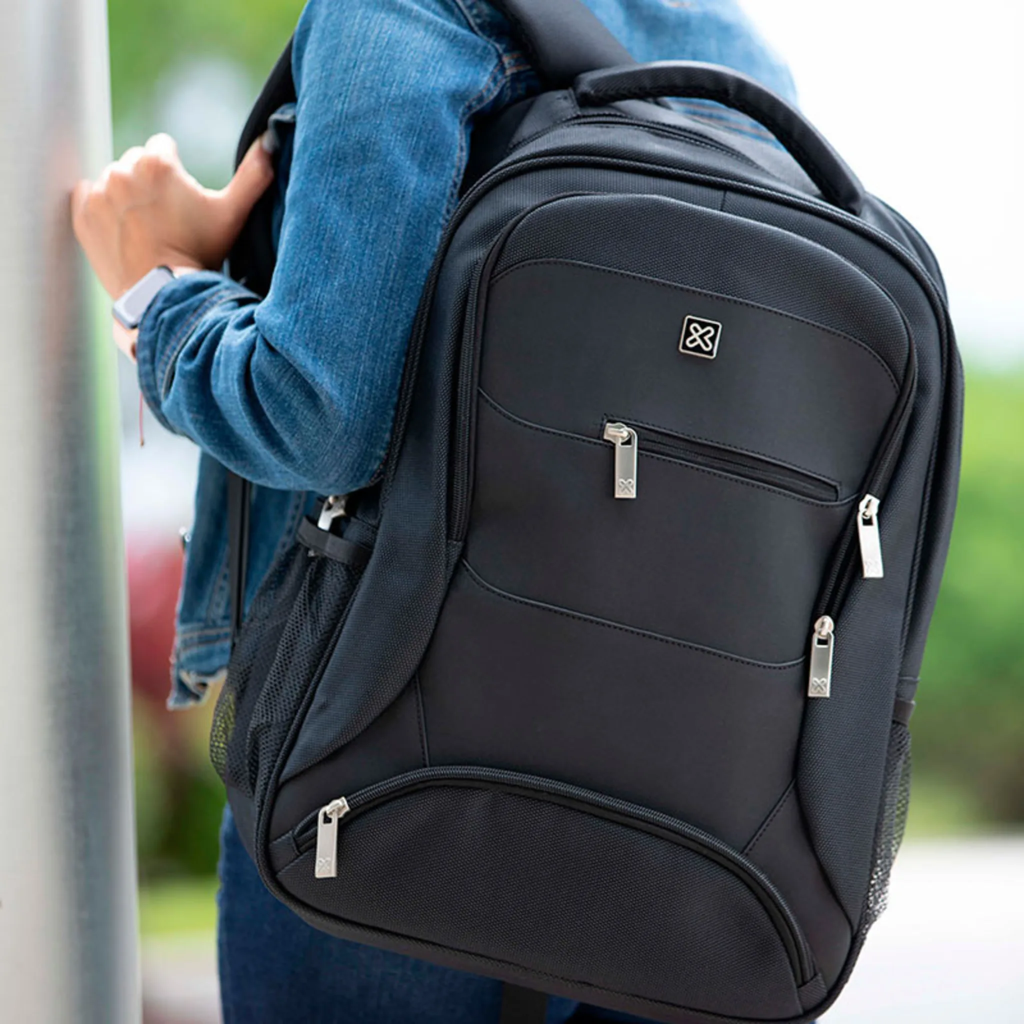 Imagen 8 de Mochila Notebook KlipX KNB-575 hasta 15,6" Tundra/Organizador/Cap:15Kg 