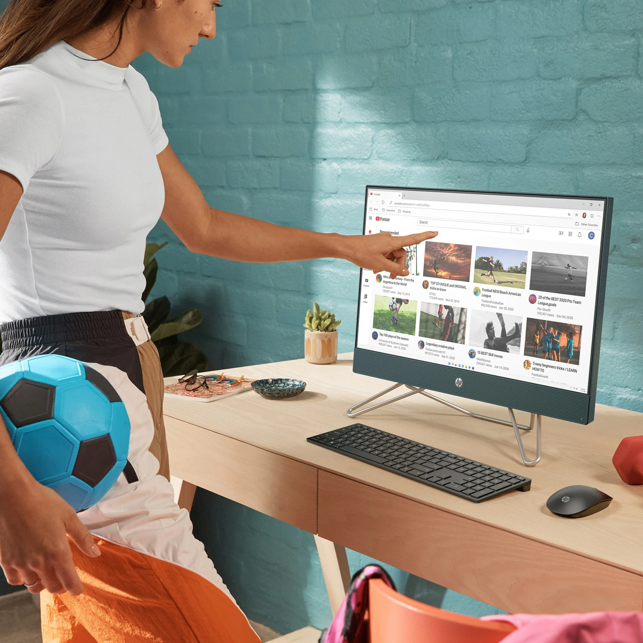 Imagen 3 de Computador HP AIO I5-1235U RAM 8GB SSD 512GB 23.8" W11H