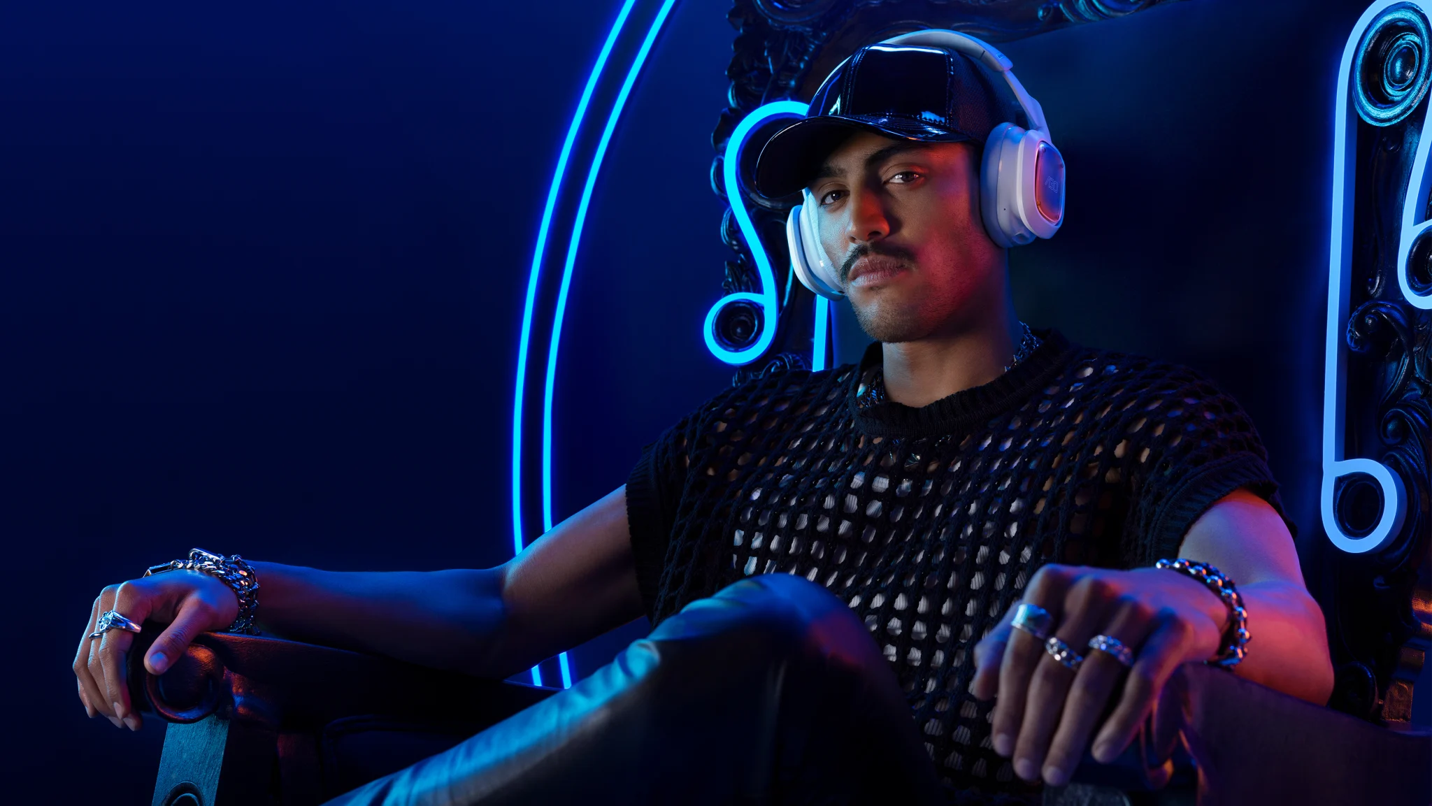 Imagen 9 de Logitech A30 Headset-Navy/ Red X-Box LAT