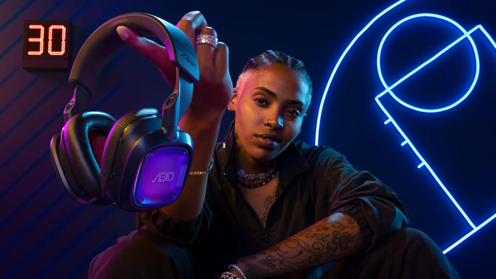 Imagen 11 de Logitech A30 Headset-Navy/ Red X-Box LAT