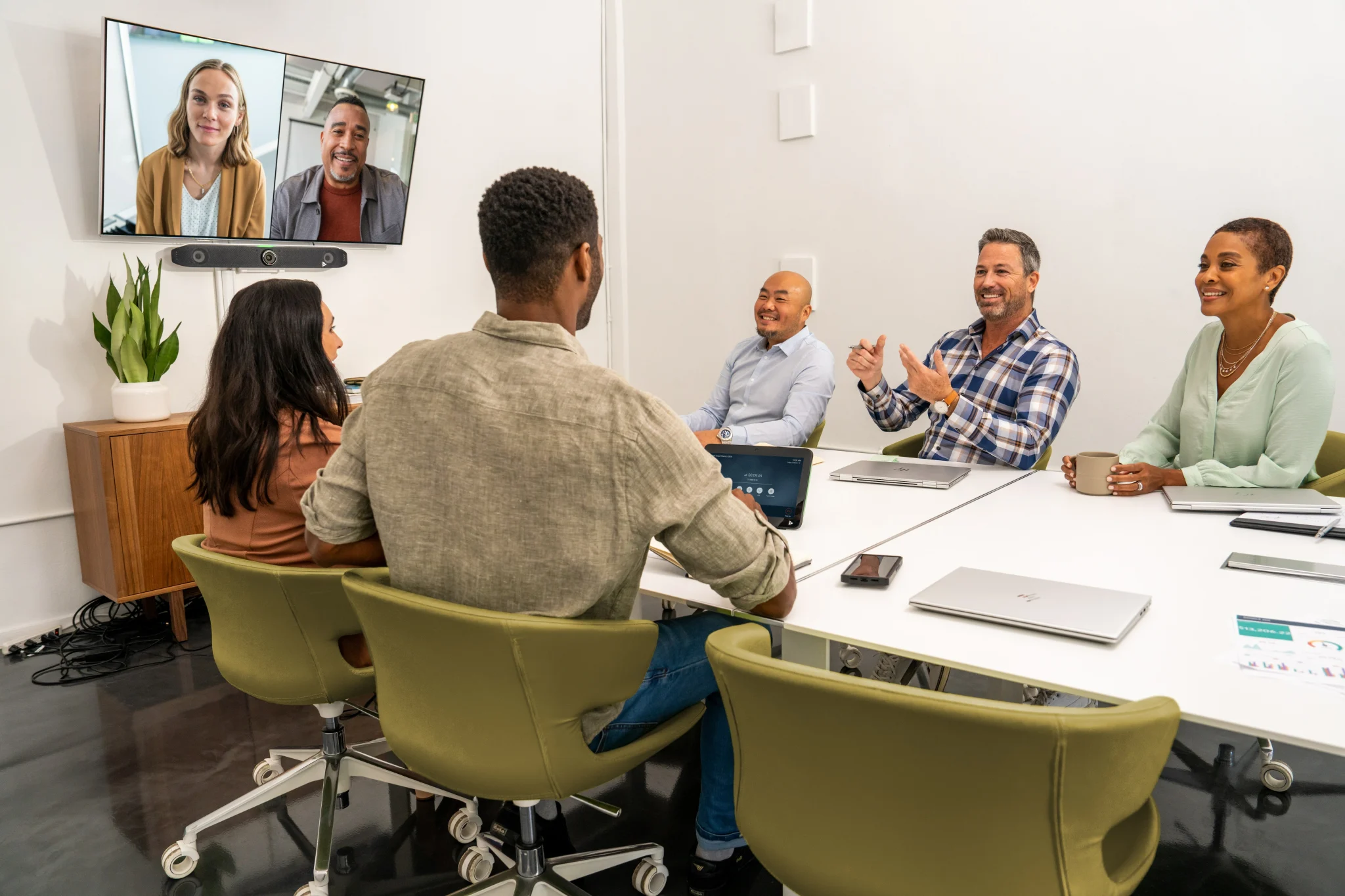 Imagen 4 de Barra de Video AIO HP Poly Studio X52, Videoconferencia, 4K, Audio Integrado