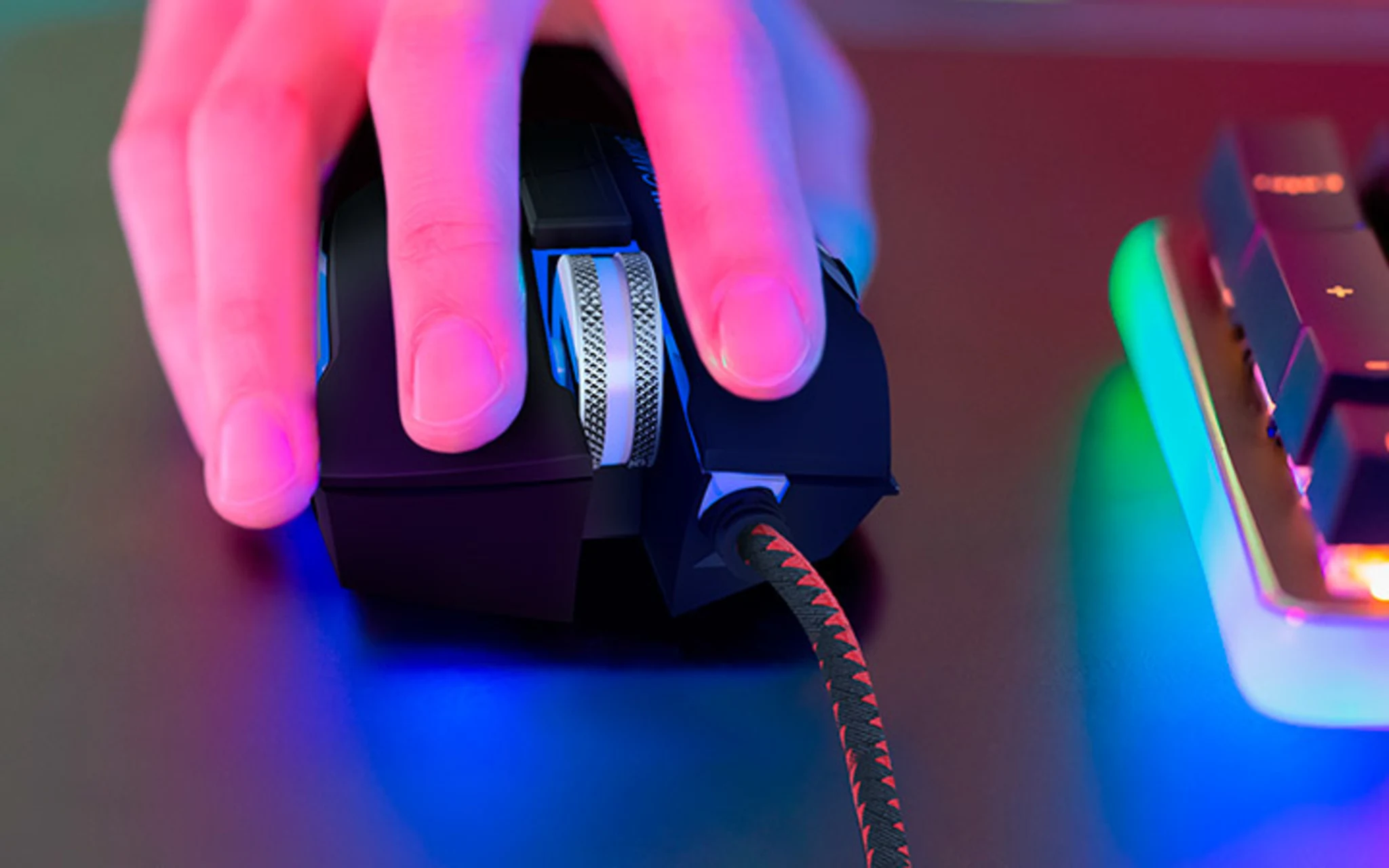 Imagen 3 de Mouse Gamer Xtech 3D 8 Botones Alámbrico USB con Resolución hasta 7200dpi LED 