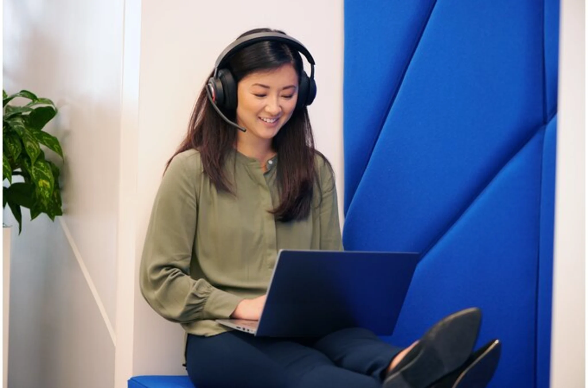 Imagen 14 de Audífonos Inalámbricos OnEar Kensington H3000, 550 mAh USB Type-C/A Bt5.2 Negros