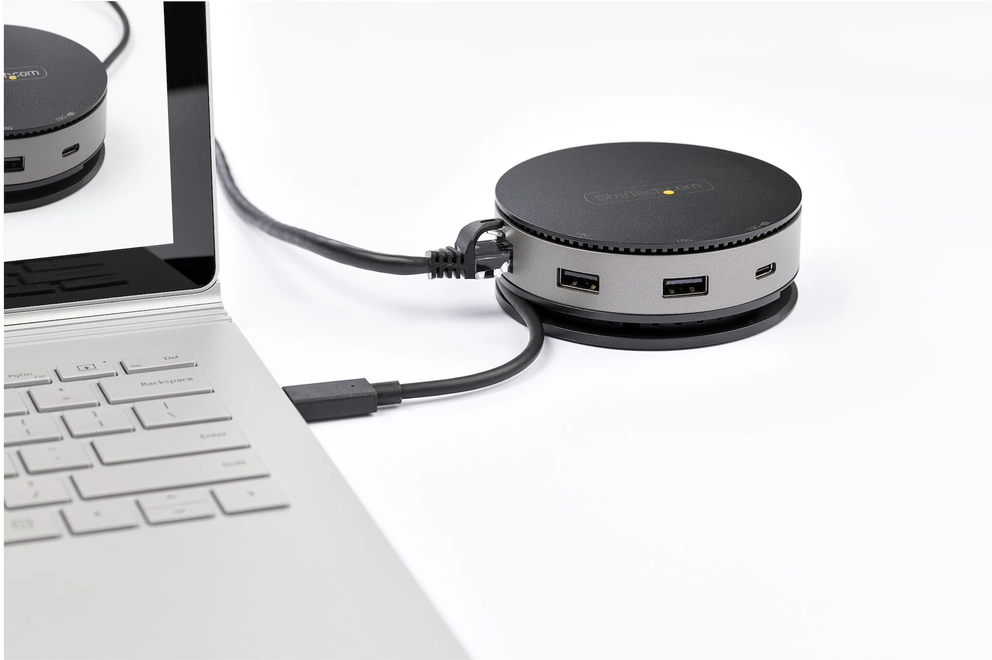 Imagen 1 de Docking Station StarTech USB-C a Puertos HDMI DP VGA LAN USB-C USB-A