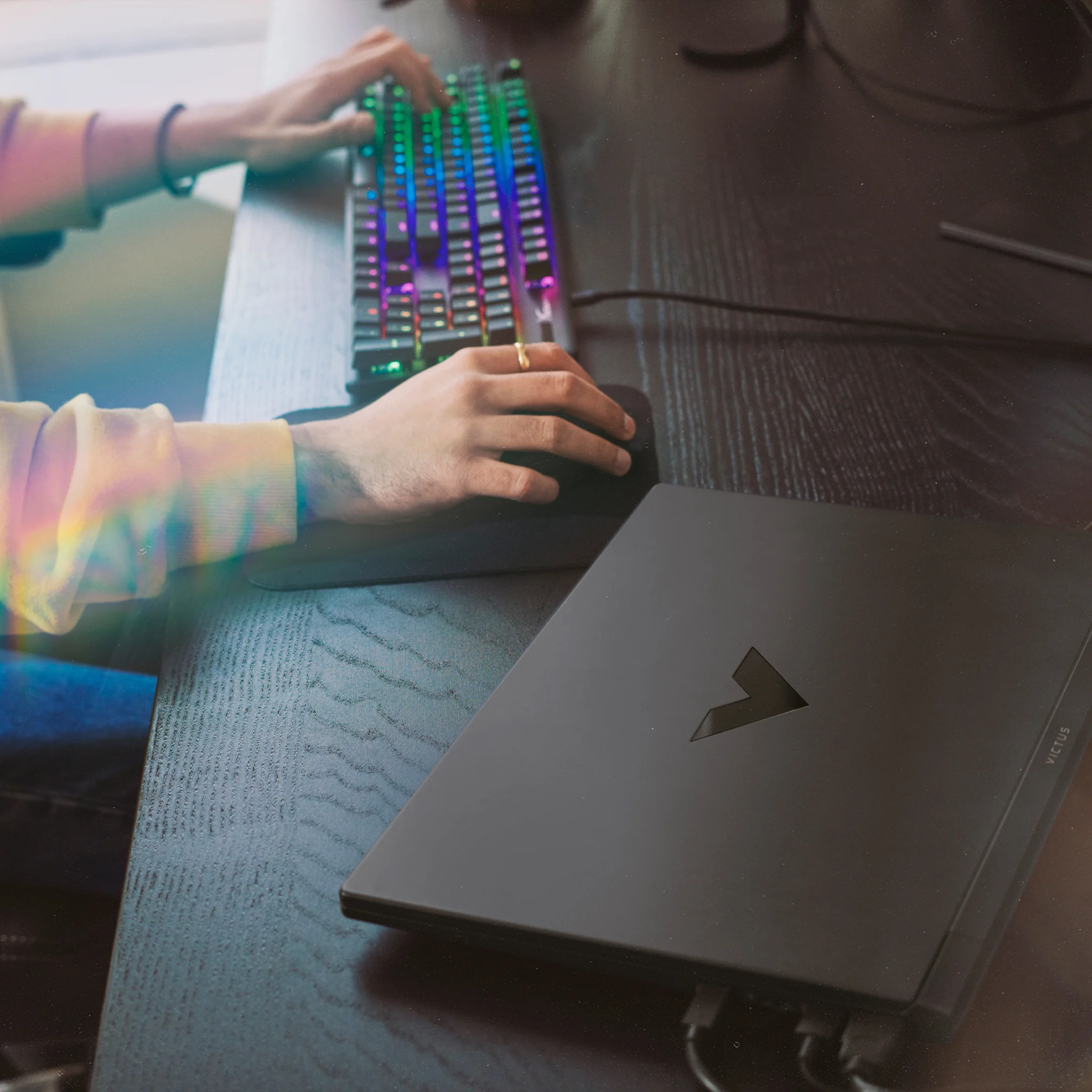 Imagen 3 de Notebook Gamer HP Victus i5-13420H RAM 24GB SSD 2TB 15.6 RTX4050 6GB W11H