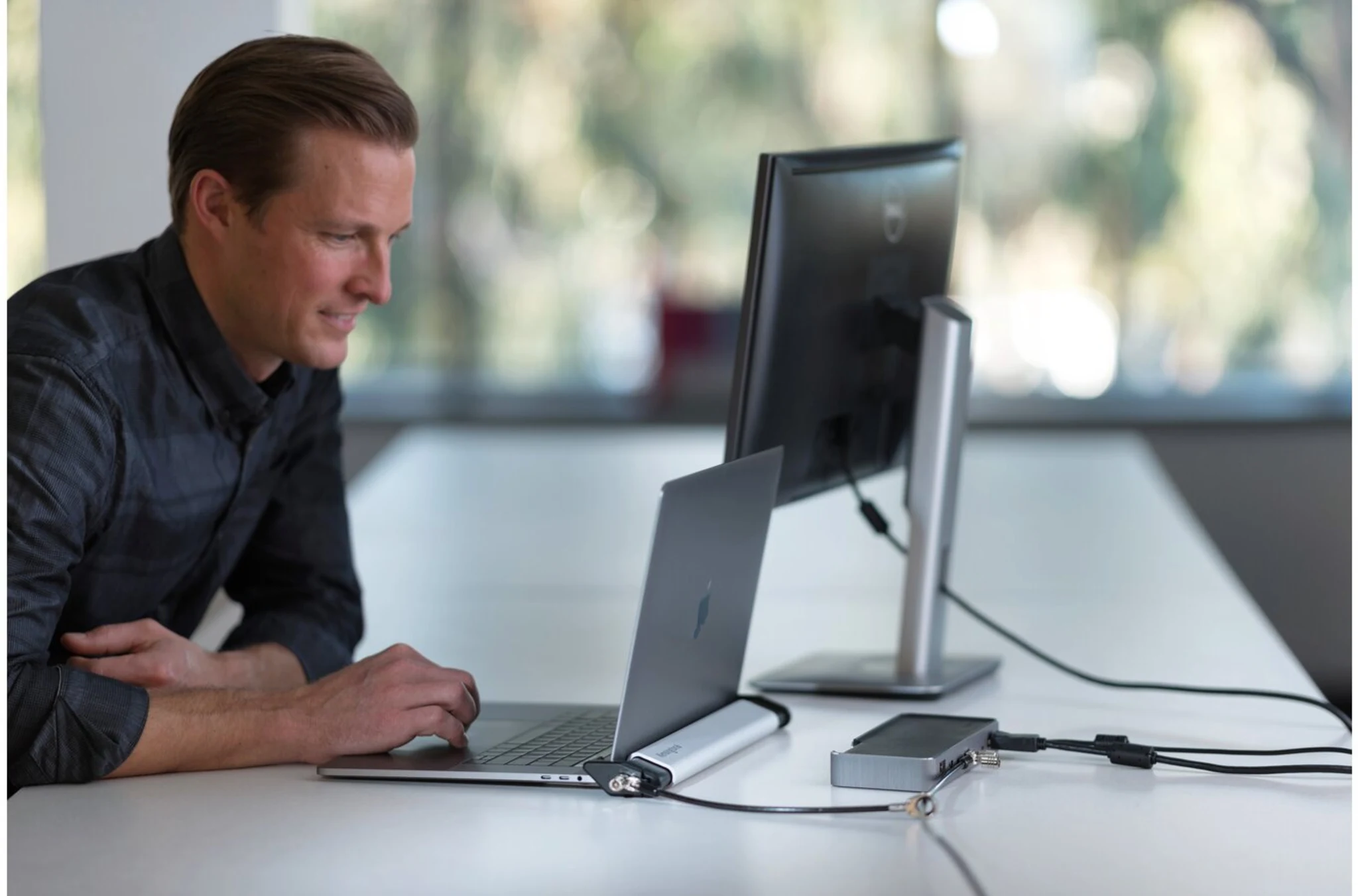 Imagen 4 de Cable de Seguridad Kensington Micro Saver 2.0 Twin 2.4 metros (Bulk) con Llave