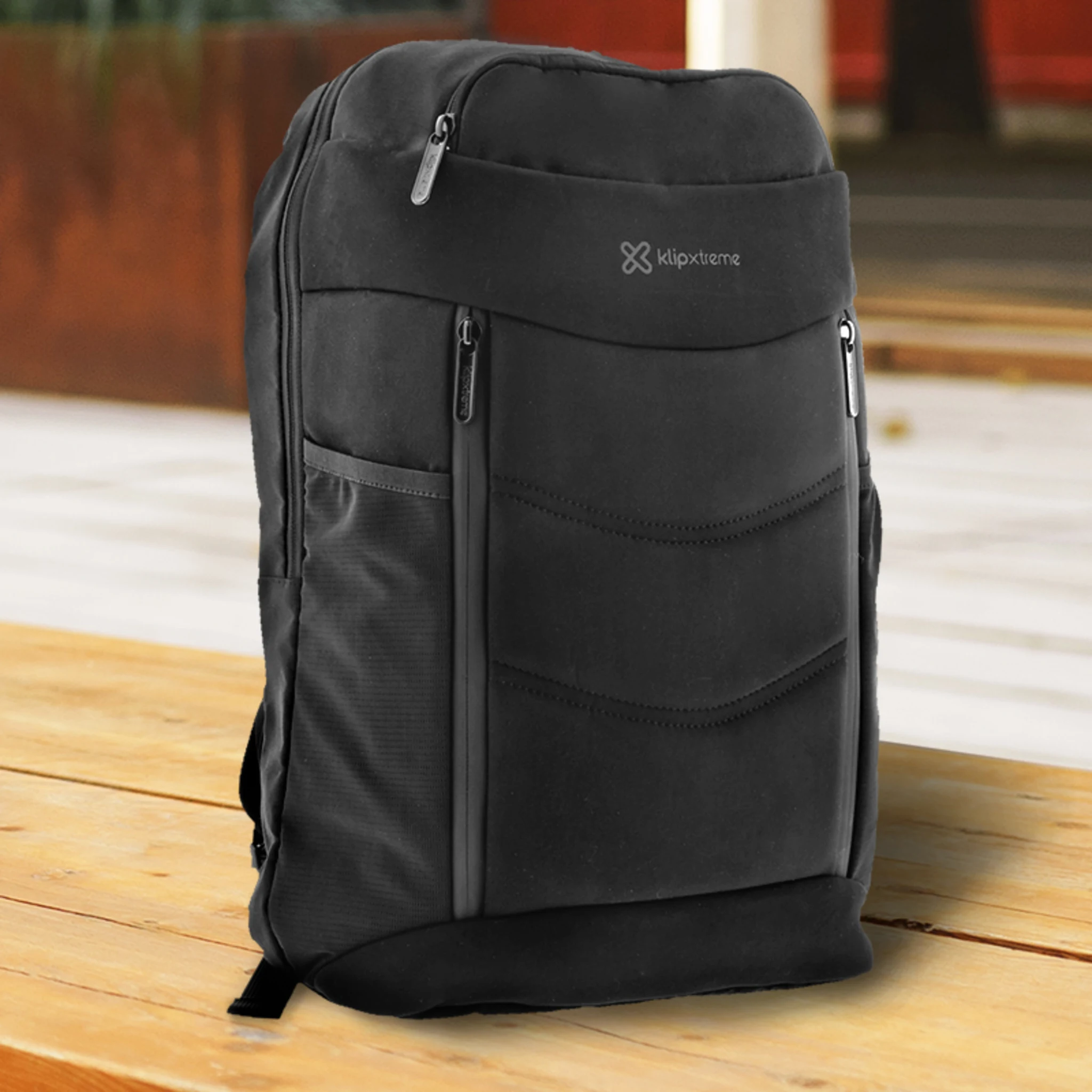 Imagen 5 de Mochila Notebook KlipX KNB-583  Pioneer para laptop 16" 18Kg Color Negro