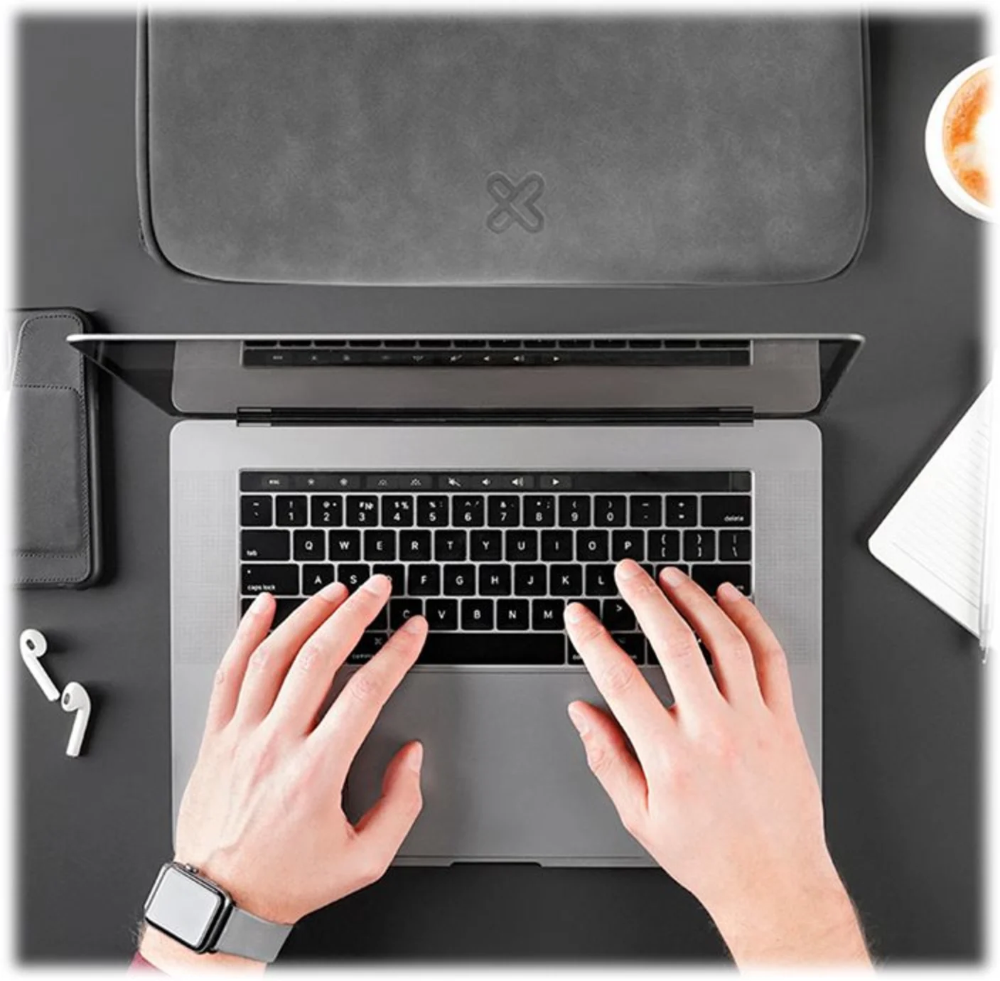 Imagen 34 de Funda KlipX KNS-220GR para Notebook hasta 15.6" Acolcha. Poliéster Gris