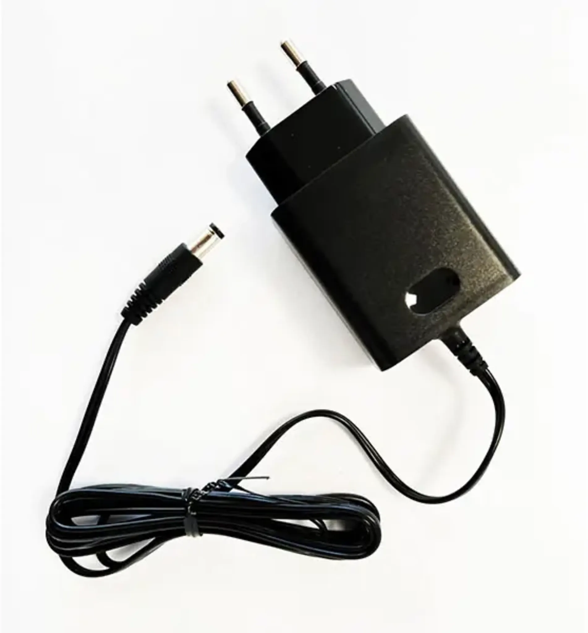 Imagen 0 de YEALINK Transformador 5V 2A (Cabe 1.8M) para telefono YL: T29G y T3X: T32G/T38G y T4X: T46G/T48g