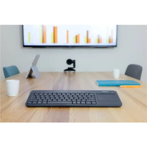 Imagen 3 de Teclado con TouchPad Inalámbrico Logitech K400 PLUS compatible PC SmartTV Negro