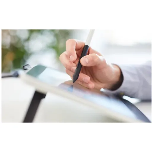 Imagen 2 de Lápiz Wacom One Pen, Compatible con Wacom One, Color Negro/Blanco