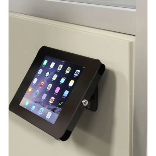 Imagen 3 de Soporte con Seguro StarTech para tablet 9.7" Montaje 100x100 Parde/Esc Acero Neg