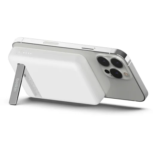 Imagen 2 de Bateria Externa con Carga Magnética Belkin BoostCharge 5000mAh 7.5V USB-C Blanco