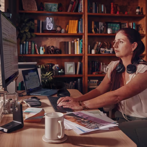 Imagen 2 de POLY VOYAGER FOCUS 2 MICROSOFT TEAMS CER
