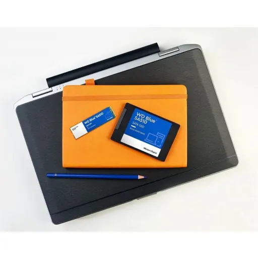 Imagen 1 de Unidad SSD Western Digital Blue 1TB 2.5" 7mm SATA 3 6Gb/s Lec560MB/s Esc520MB/s