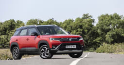 brezza-exterior-right-front-three-quarter-6